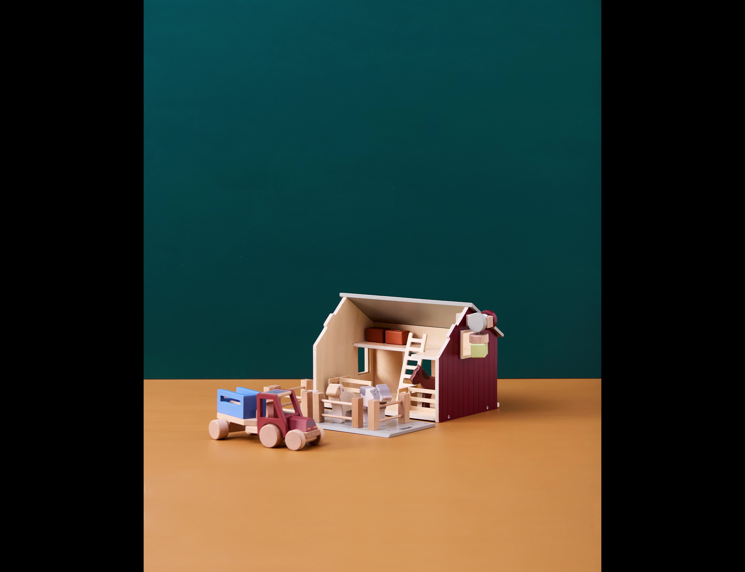 Дървена ферма